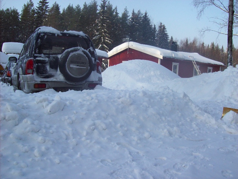 Bil i snö
